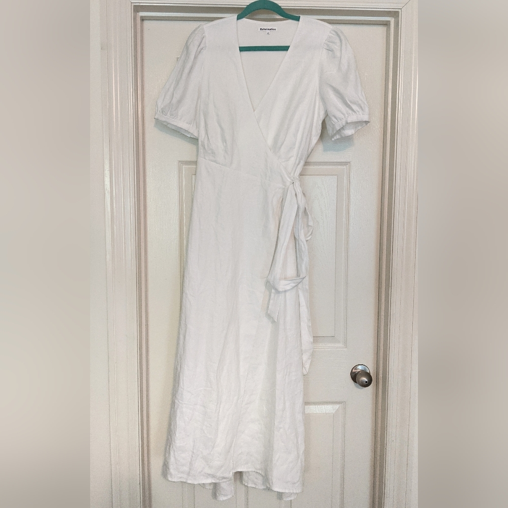 REFORMATION Weiss Linen Midi Wrap Dress